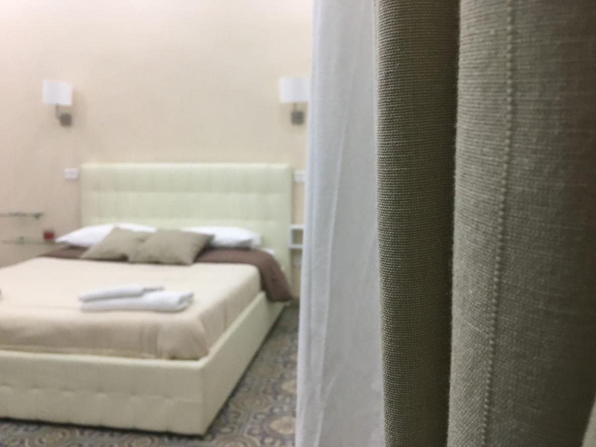 나폴리 Decumani Prestige B&B 외부 사진